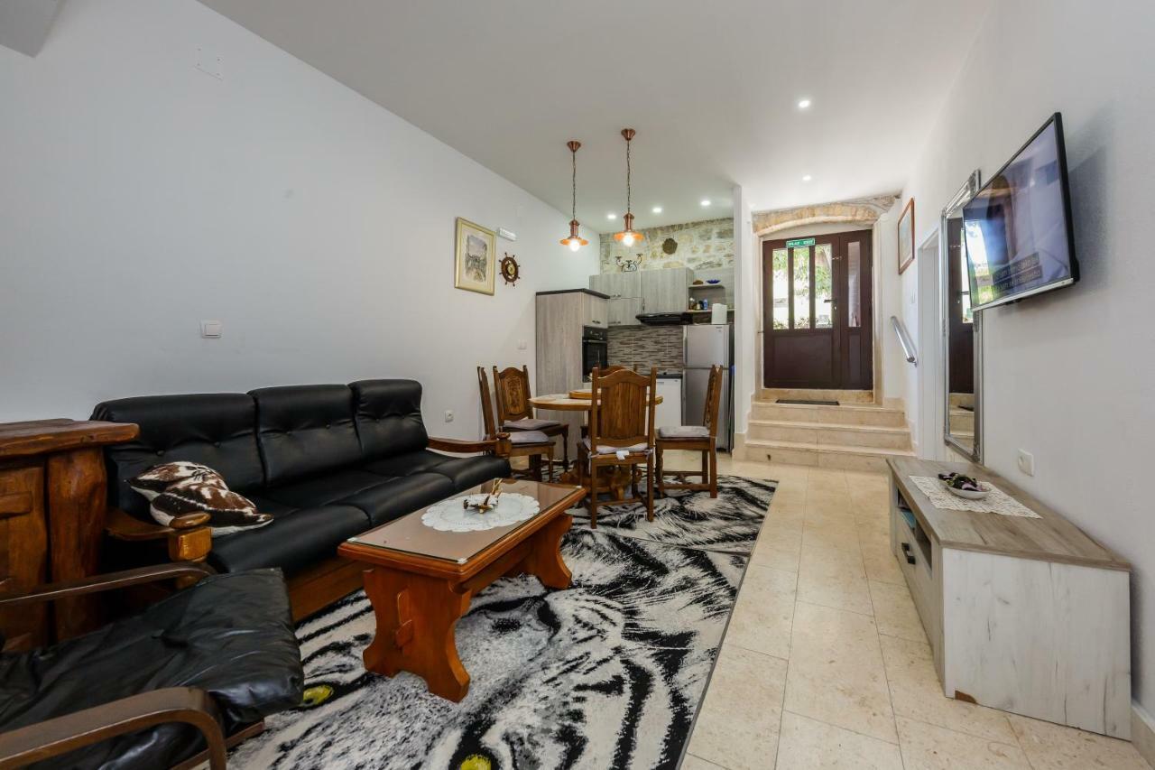 Apartman Lavanda Kaštela Kültér fotó